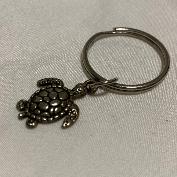 Tiny Sea Turtle Keychain - Picture 5 of 6